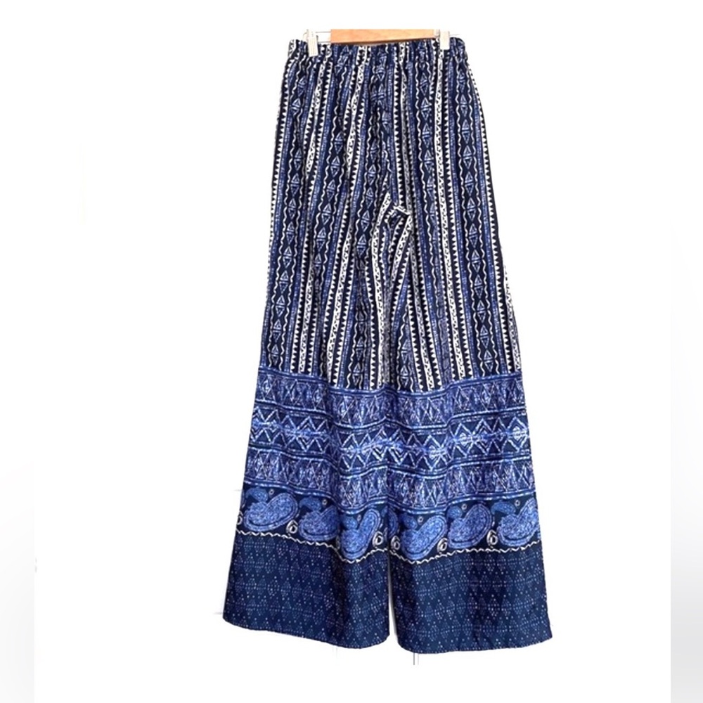 Lucky and Coco Women’s Boho Pants Wide Leg Blue Navy White‎ size S/M Tall